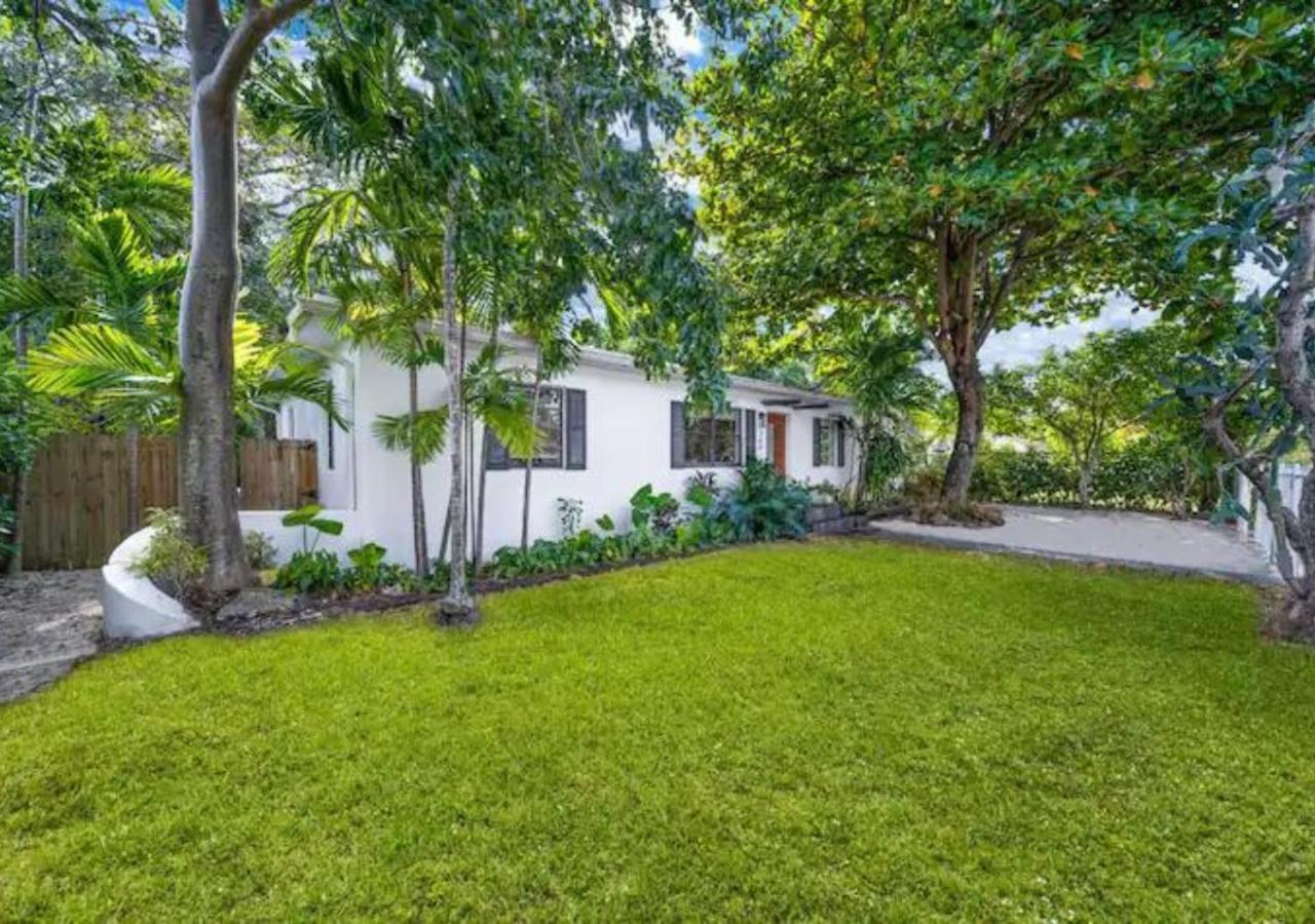 Villa With Pool Design District Miami Exterior photo
